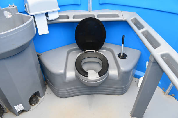 Best Portable restroom trailer rental  in Palmyra, WI